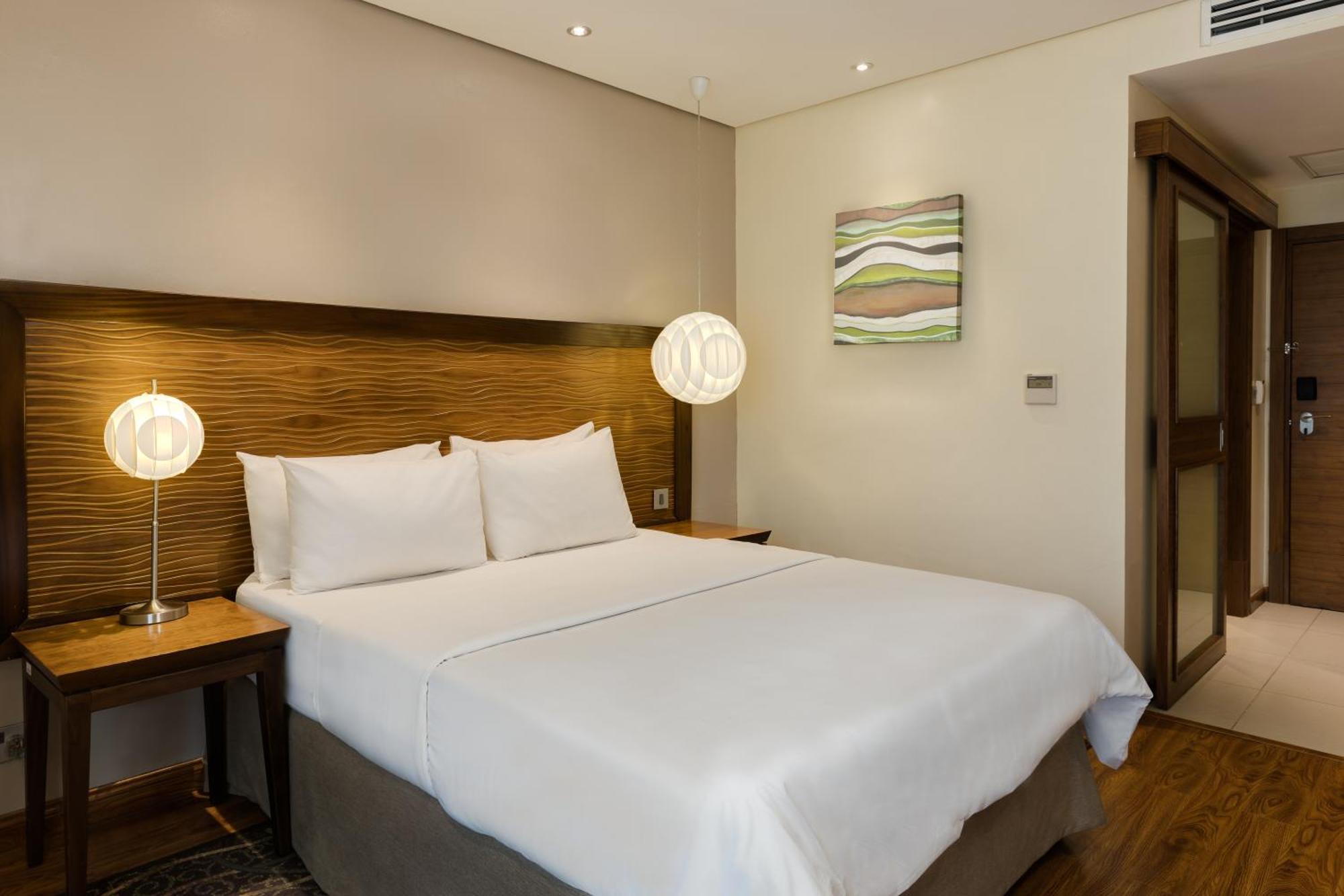 Protea Hotel By Marriott Benin City Select Emotan Екстериор снимка