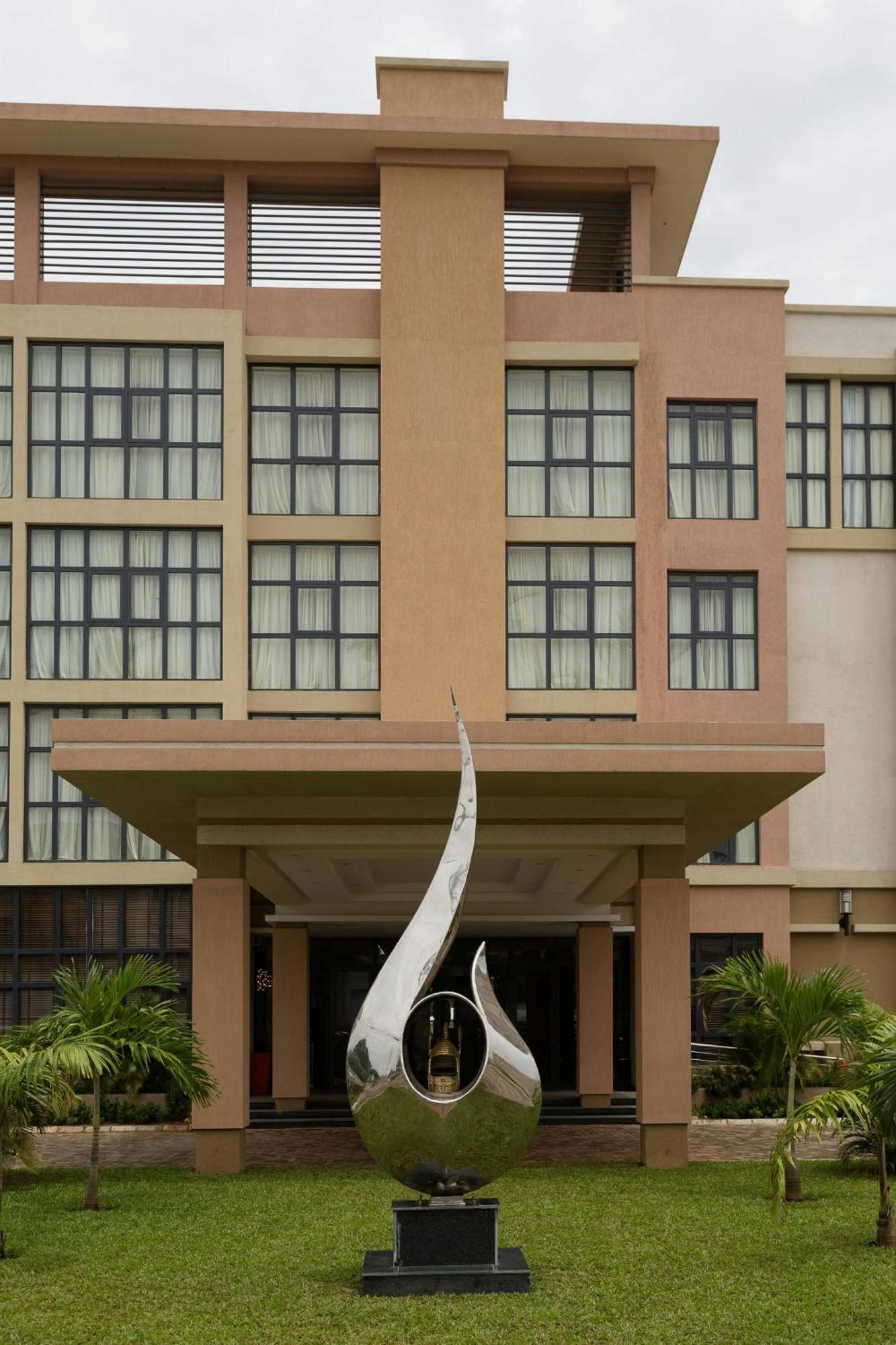 Protea Hotel By Marriott Benin City Select Emotan Екстериор снимка